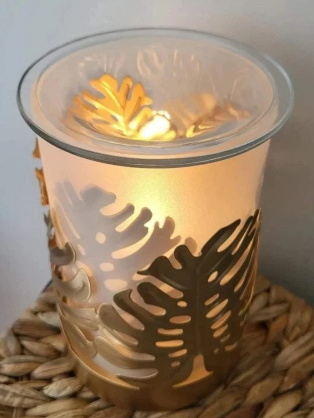 Luxe Leaves Wax Warmer • Retired BNIB
